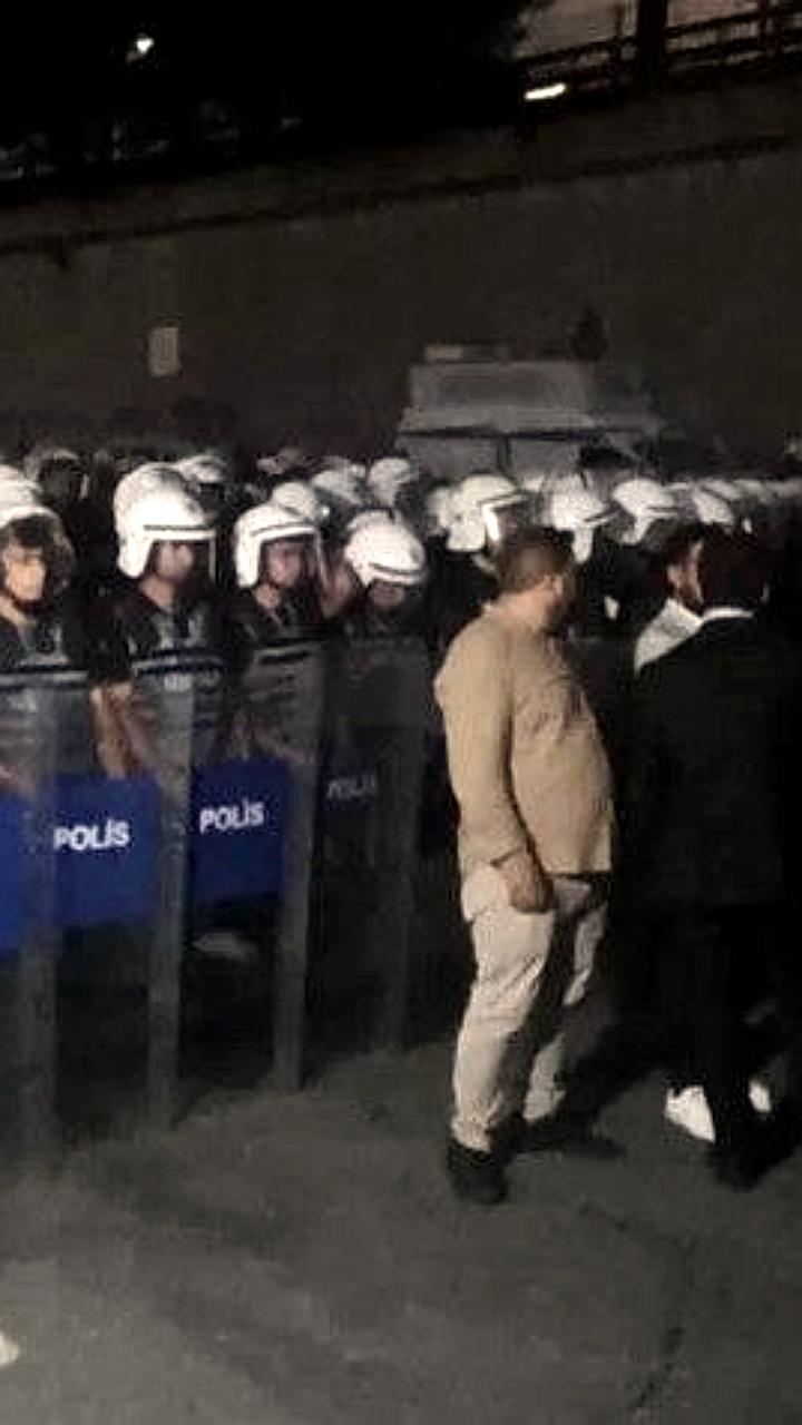 Оппозиция CHP сталкивается с внутренним кризисом в Стамбуле