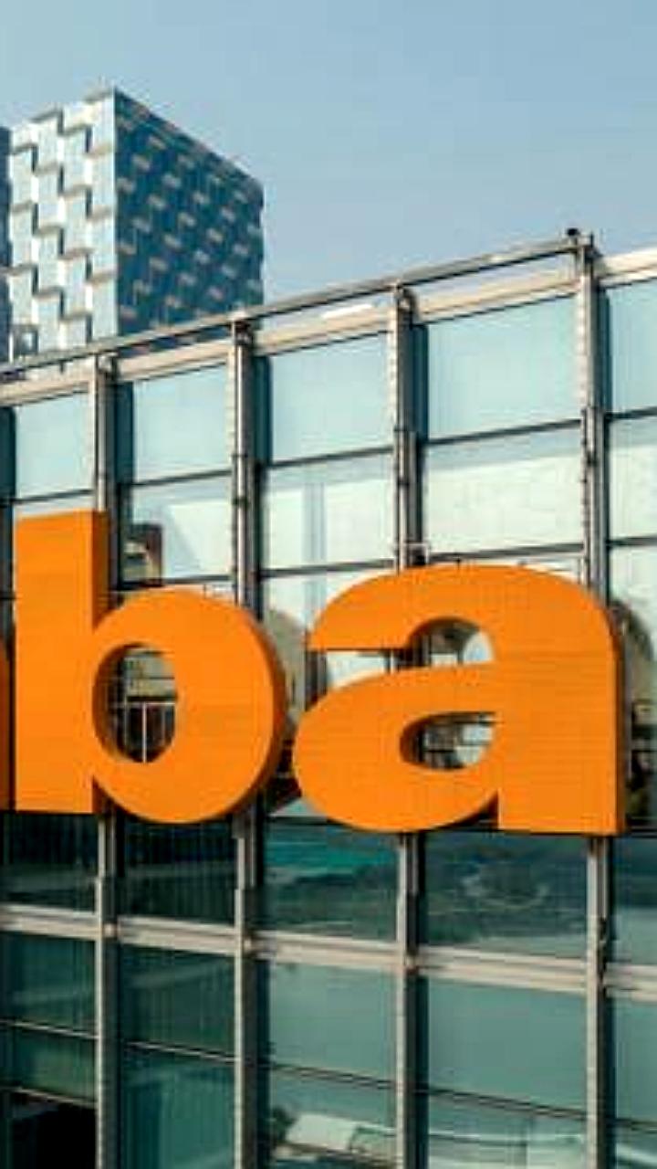 Акции Alibaba выросли на 18% благодаря оптимизму вокруг ИИ