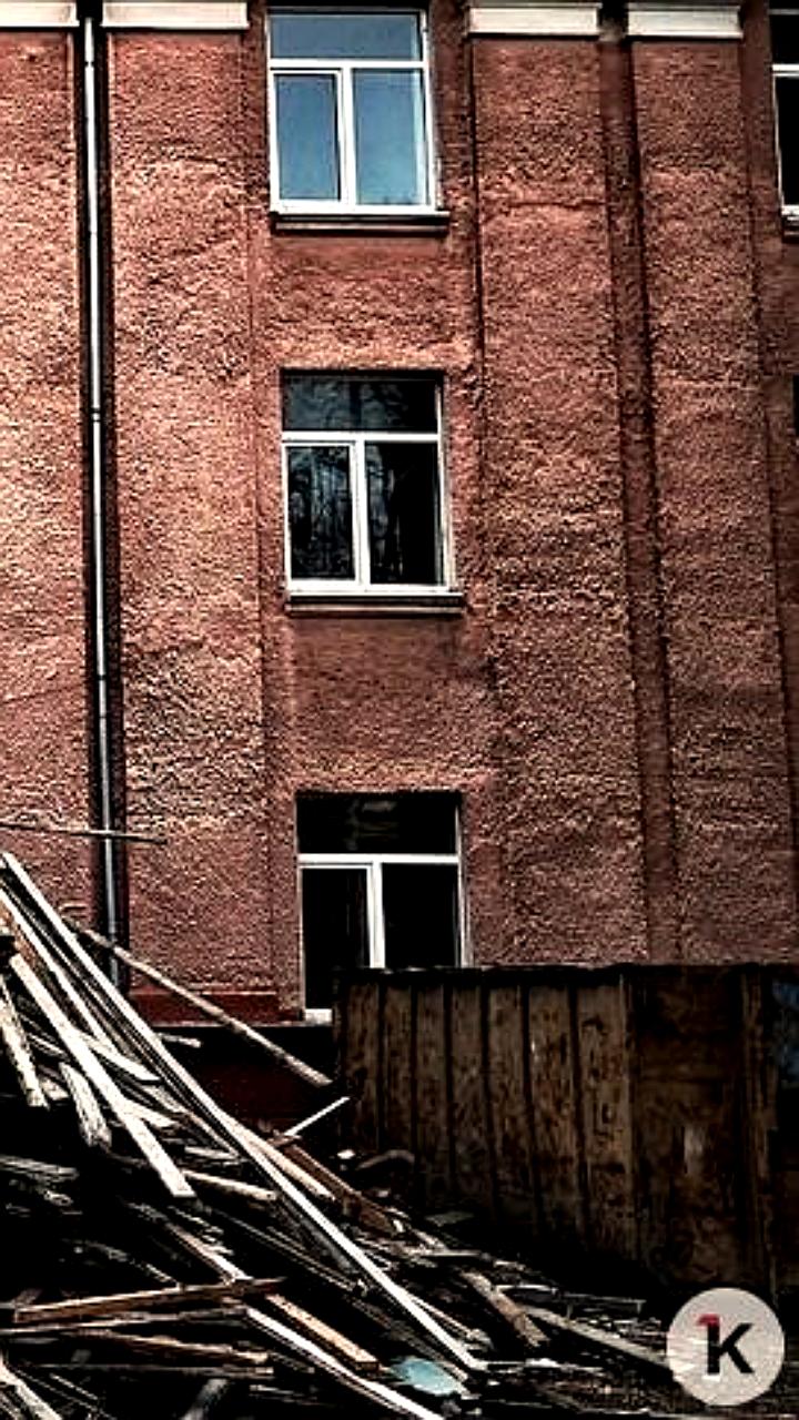 Срывы сроков строительства школ в Калининградской области и Башкирии