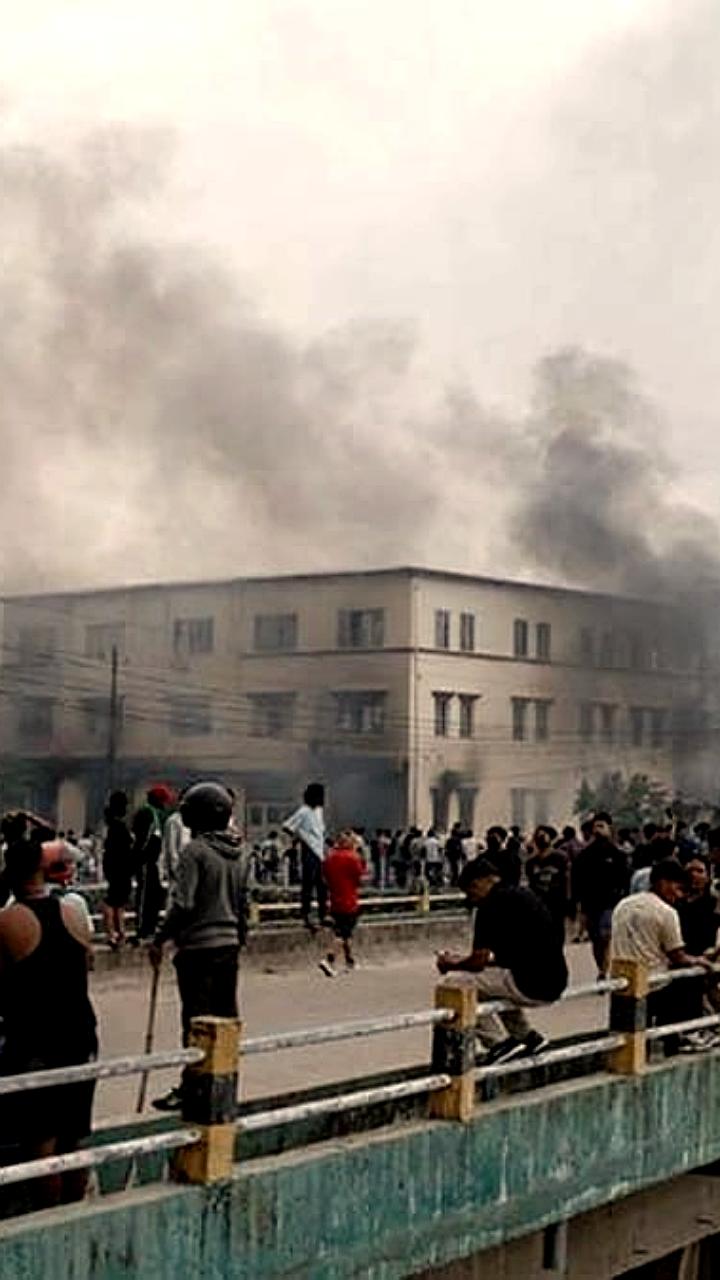 Массовый побег заключенных в Непале во время протестов
