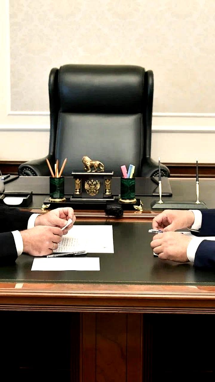 Губернатор Виталий Хоценко обсудил развитие социальной инфраструктуры на заседании Проектного комитета Омской области