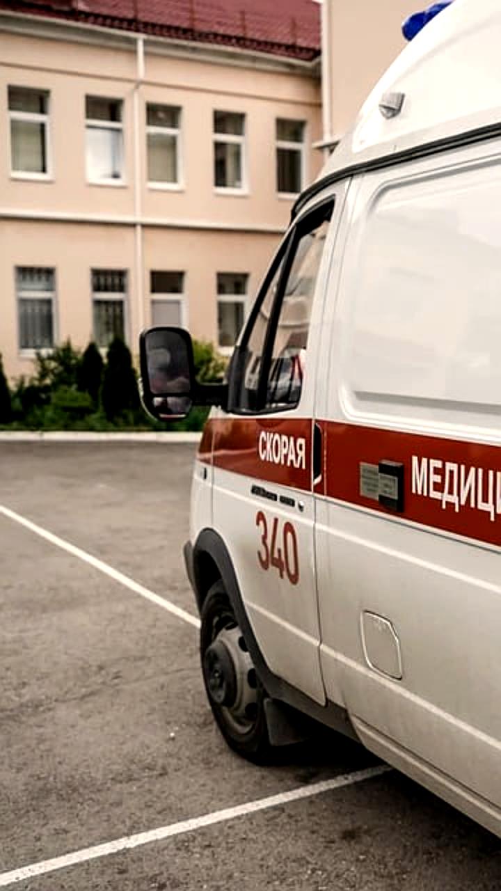 В Оренбурге суд определил виновника аварии с перевернувшейся скорой, где родилась девочка