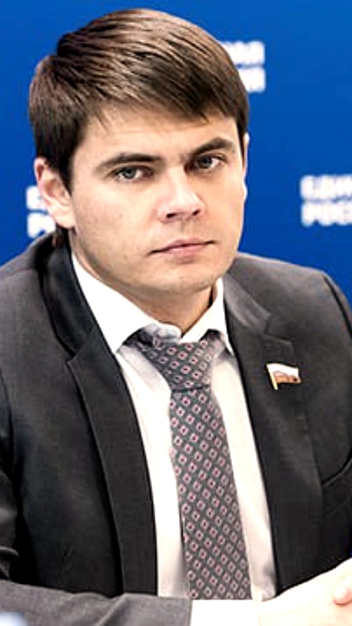 Депутат Боярский предложил привязку мобильных номеров к смартфонам для борьбы с кражами