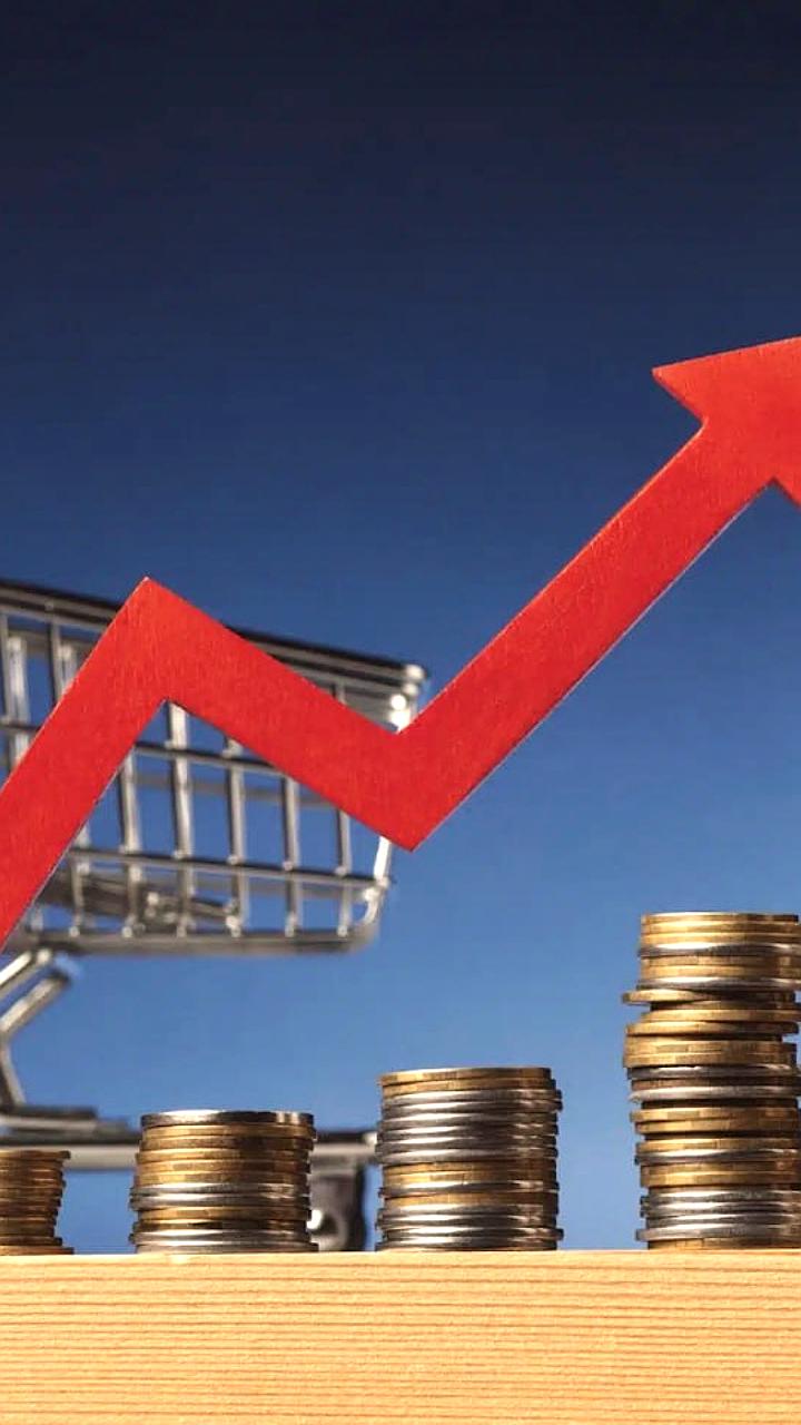 Рост налоговых поступлений в сфере обслуживания и торговли в 2025 году