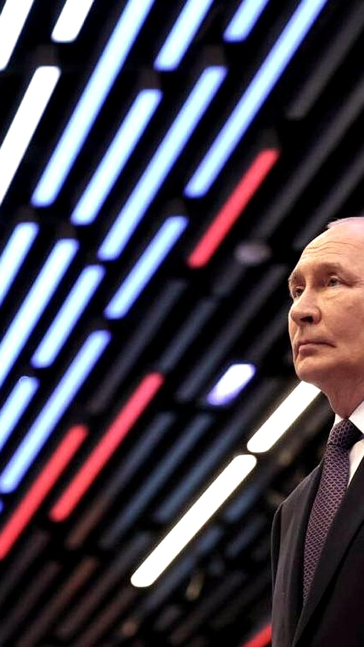 Путин проведет видеосвязь с регионами РФ по поводу новых лабораторных центров Роспотребнадзора
