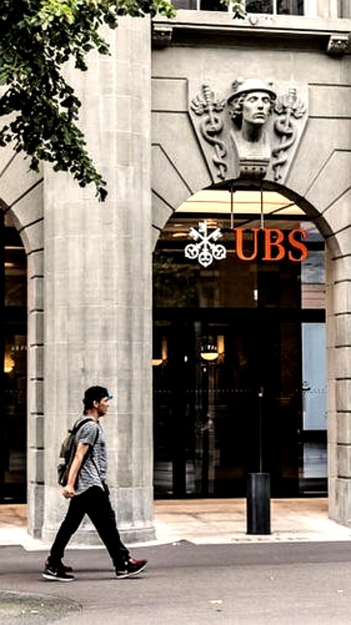 UBS обсуждает возможное изменение стратегии с администрацией Трампа