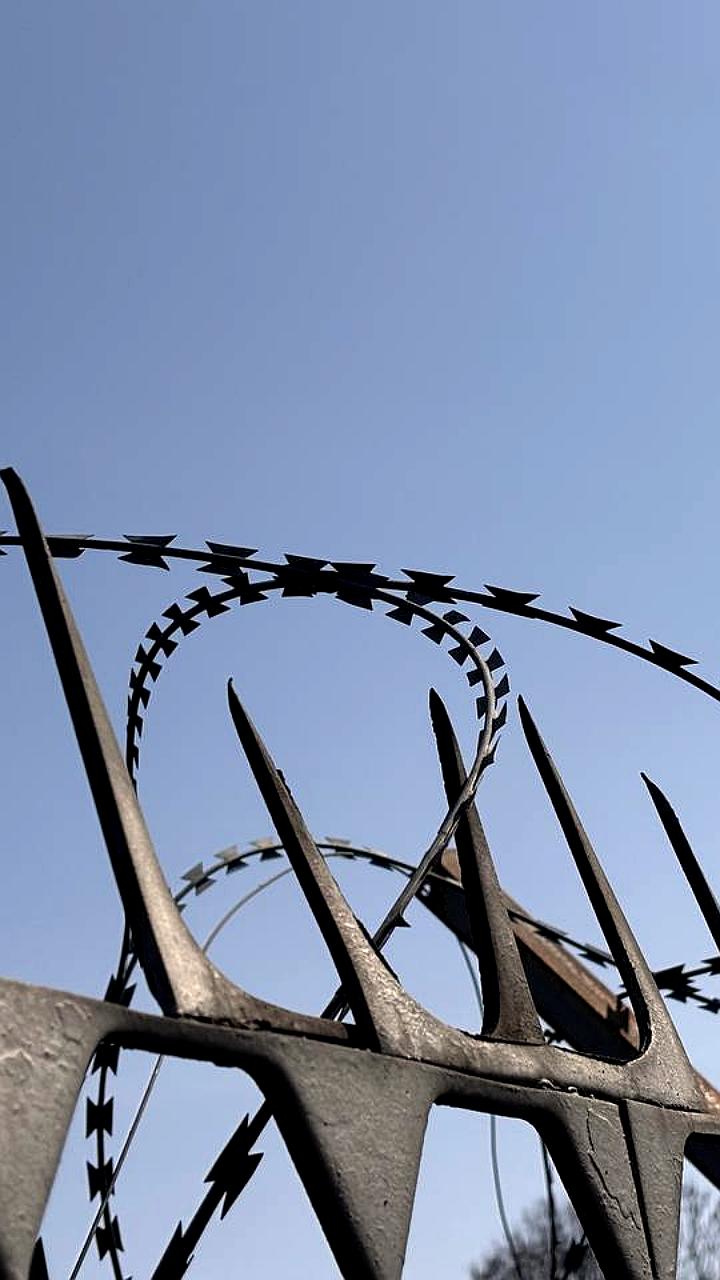 В Кольцово под Новосибирском мужчина избил школьника за нецензурную брань