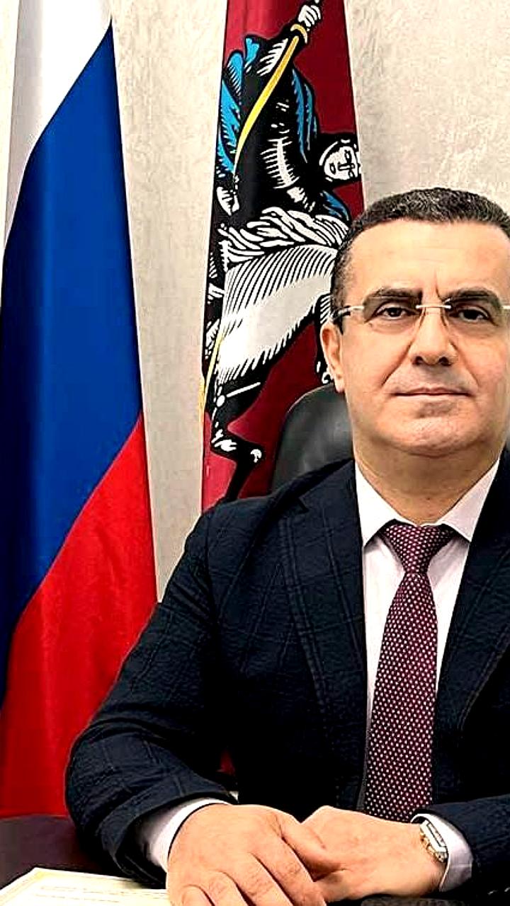 Бахтияр Гасанов лишен гражданства РФ из-за связей с криминалом