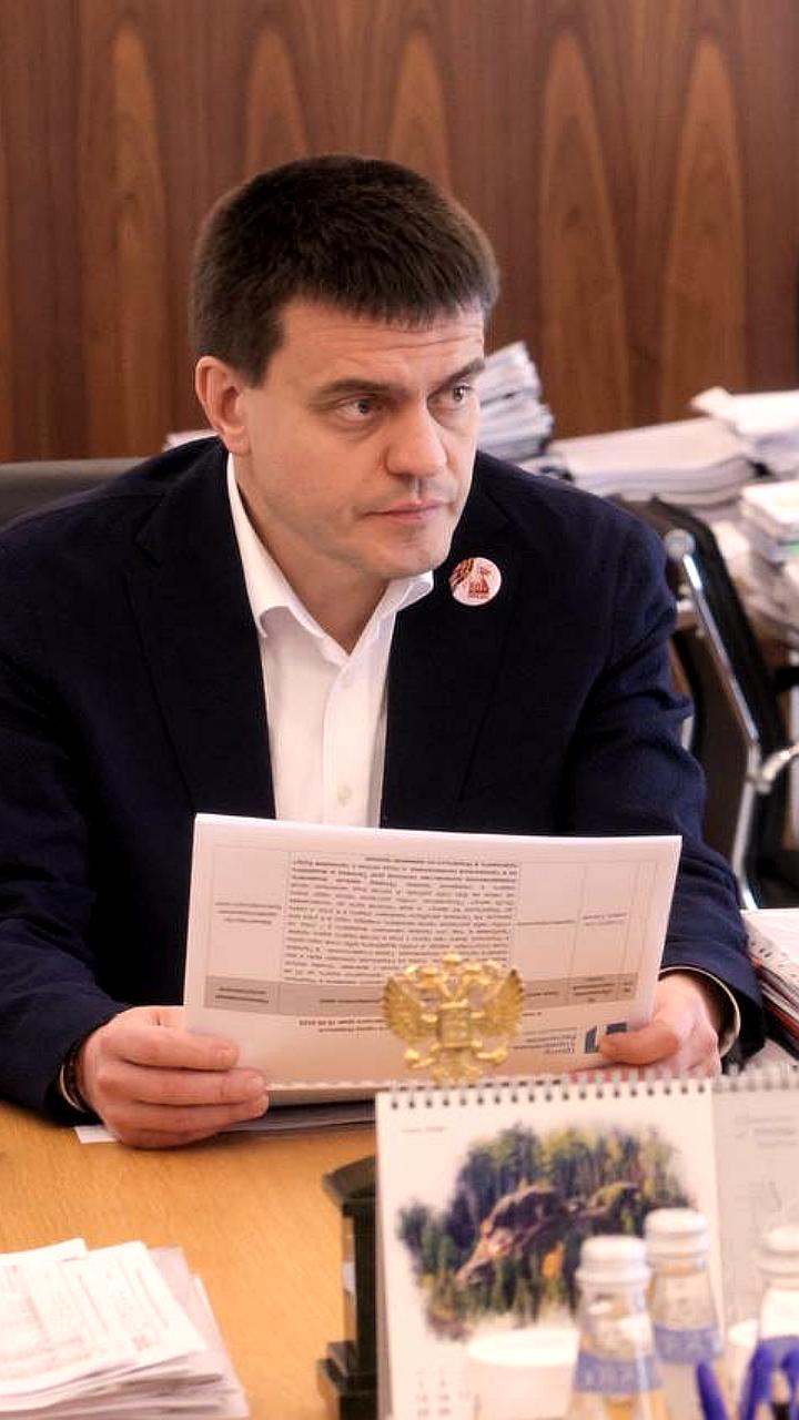 Губернатор Норильска решает проблемы с отоплением и контролирует обращения жителей