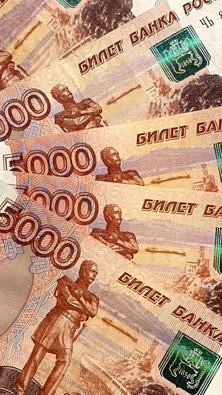 Средний размер лимитов по кредитным картам в августе сократится на 9,6%