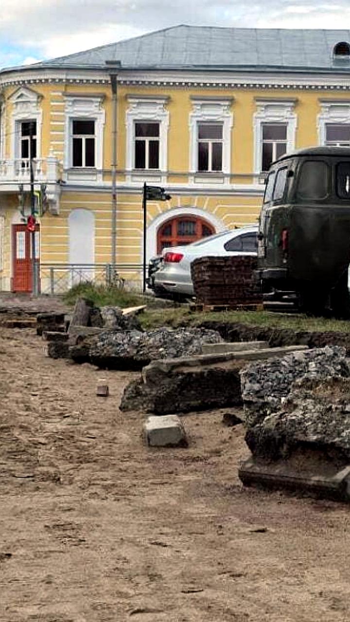 В Архангельске стартовал ремонт тротуаров и дорожного покрытия