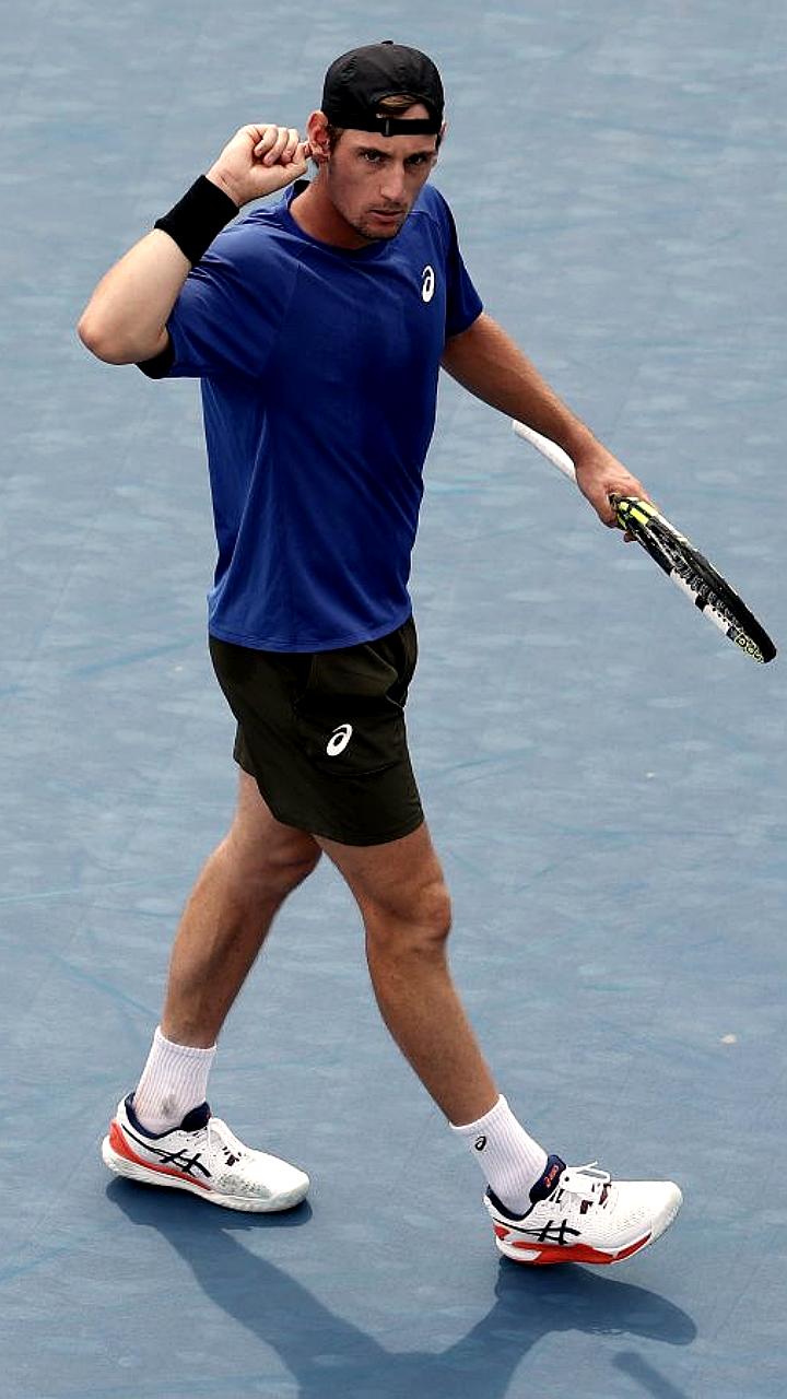 Александр Бублик выиграл финал ATP 250 в Ханчжоу