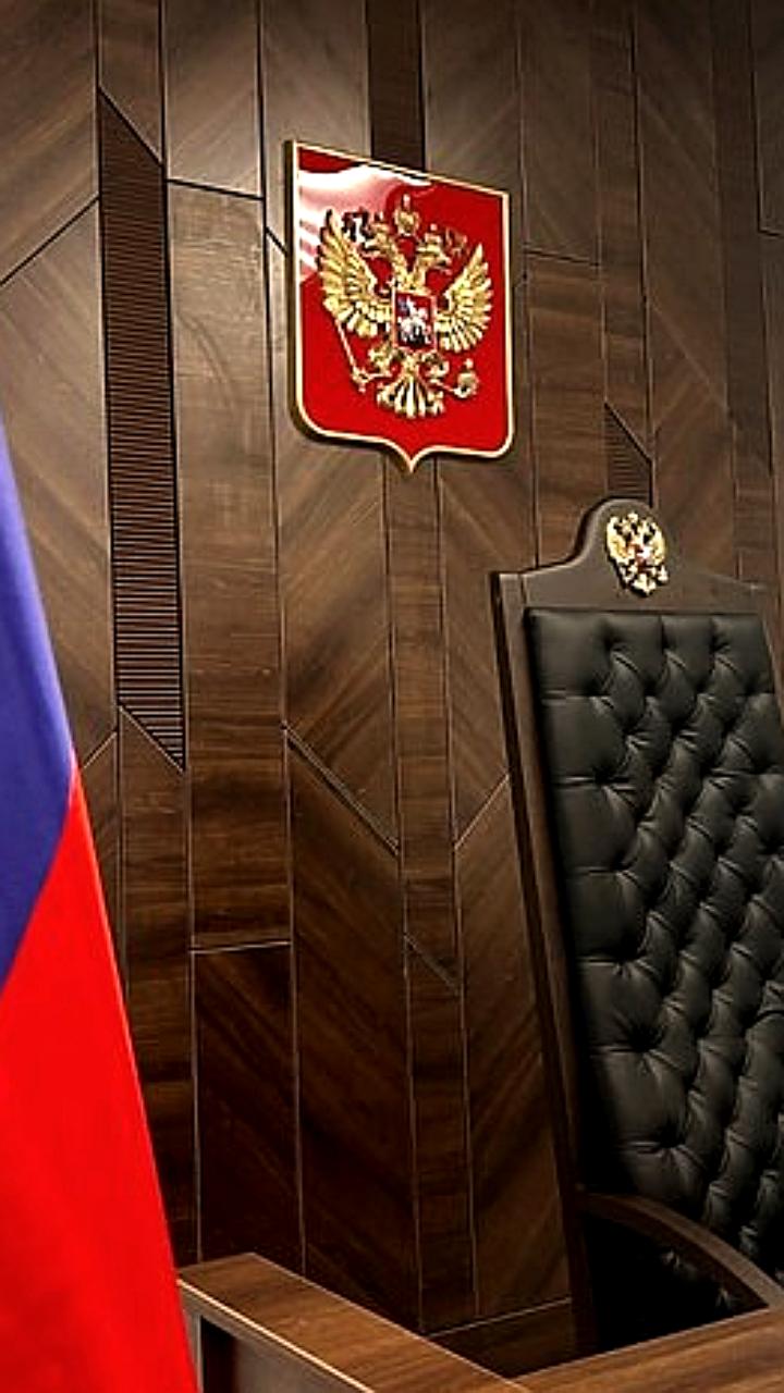 Десять осужденных наказаны за демонстрацию экстремистской символики в Свердловской области