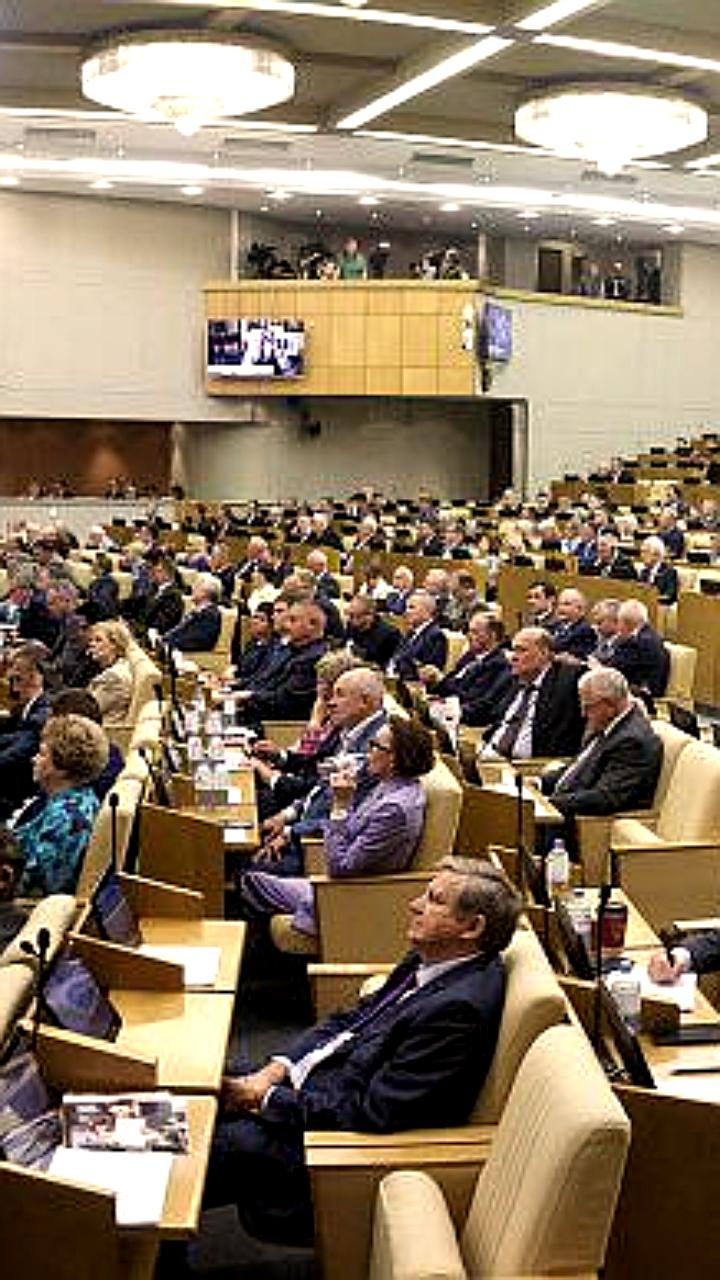 Госдума утвердила закон о запрете автоматического списания средств за цифровые подписки