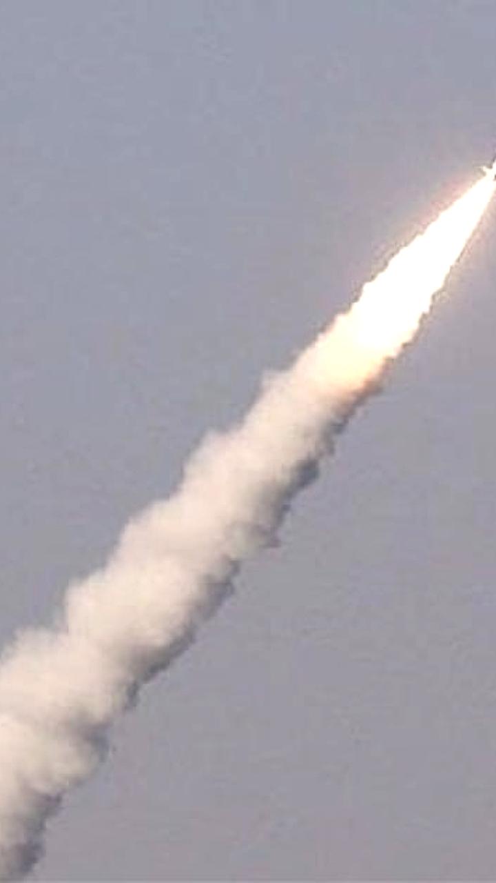 Индия успешно протестировала баллистическую ракету Agni Prime с мобильной пусковой установкой