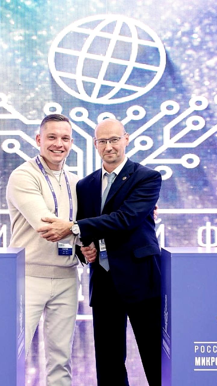 Подписано соглашение о сотрудничестве между Консорциумом Робототехники и INVENTORUS на Форуме Микроэлектроника 2025