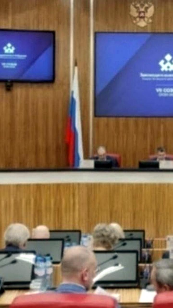 В Волгоградской области отменена индексация зарплат чиновников