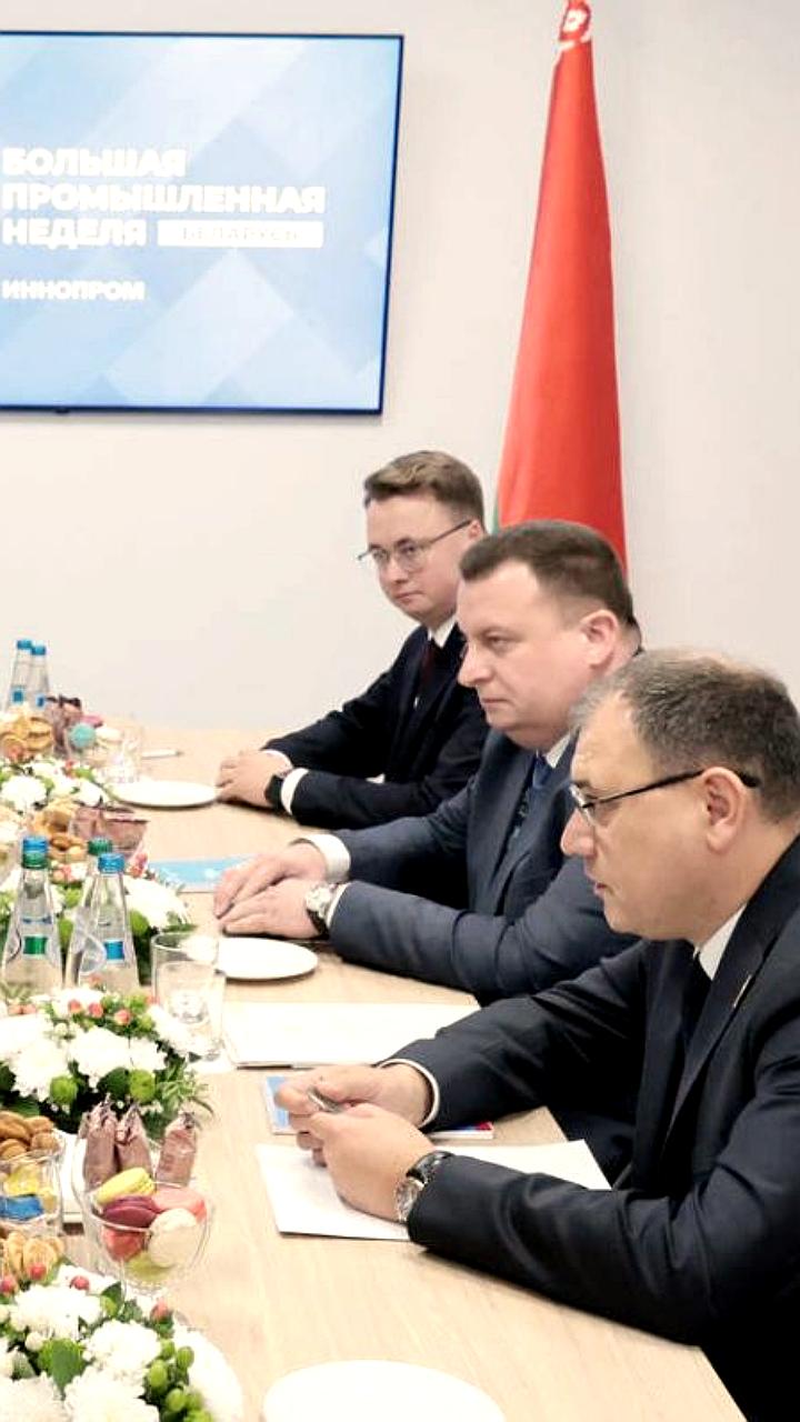 Губернатор Тульской области Дмитрий Миляев встретился с послом РФ в Беларуси Борисом Грызловым