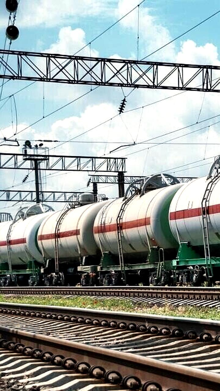 Возобновление продаж бензина из Белоруссии через Петербургскую биржу в условиях растущего спроса