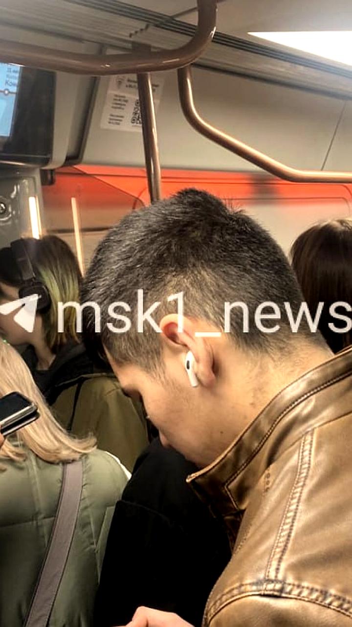 Возобновление движения на Кольцевой линии метро после проверки поезда