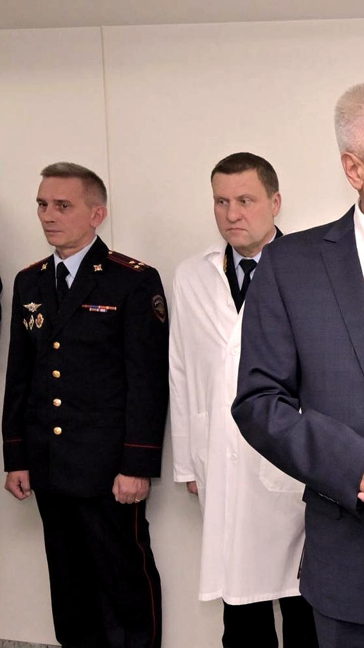 Владимир Колокольцев наградил полицейских, получивших ранения при исполнении служебного долга