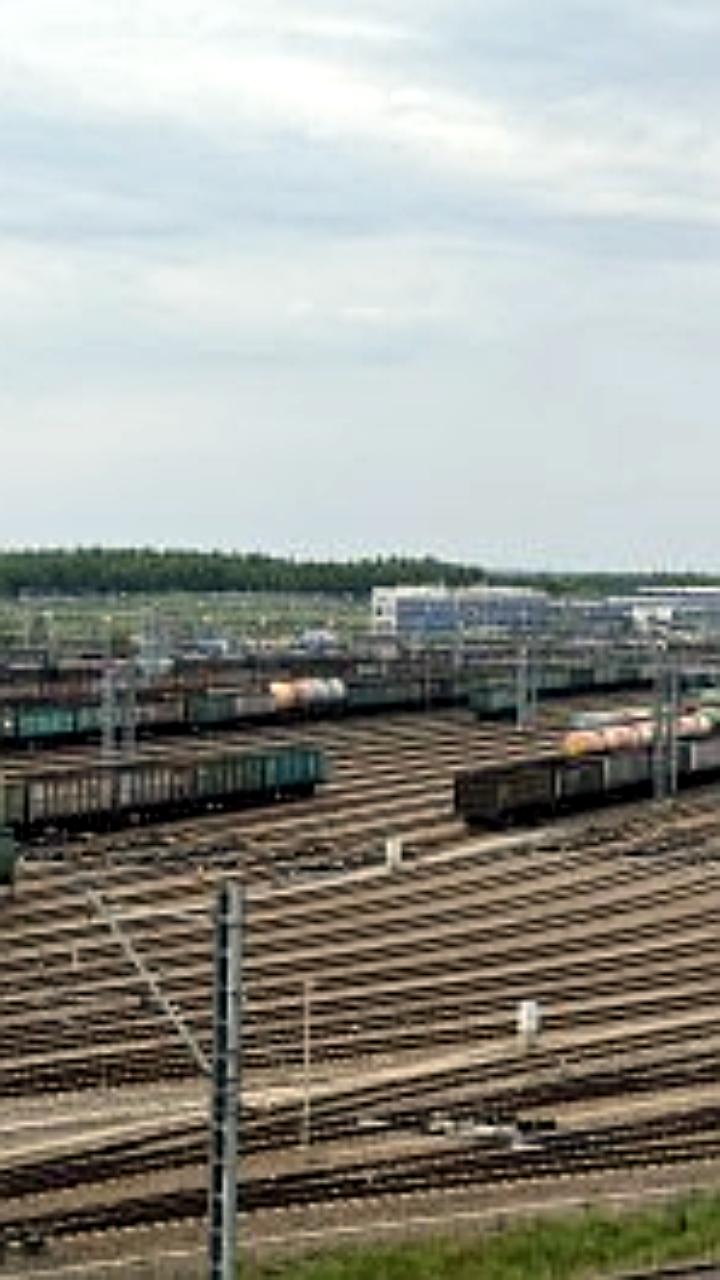 Погрузка на сети РЖД в сентябре 2025 года снизилась на 3,3%