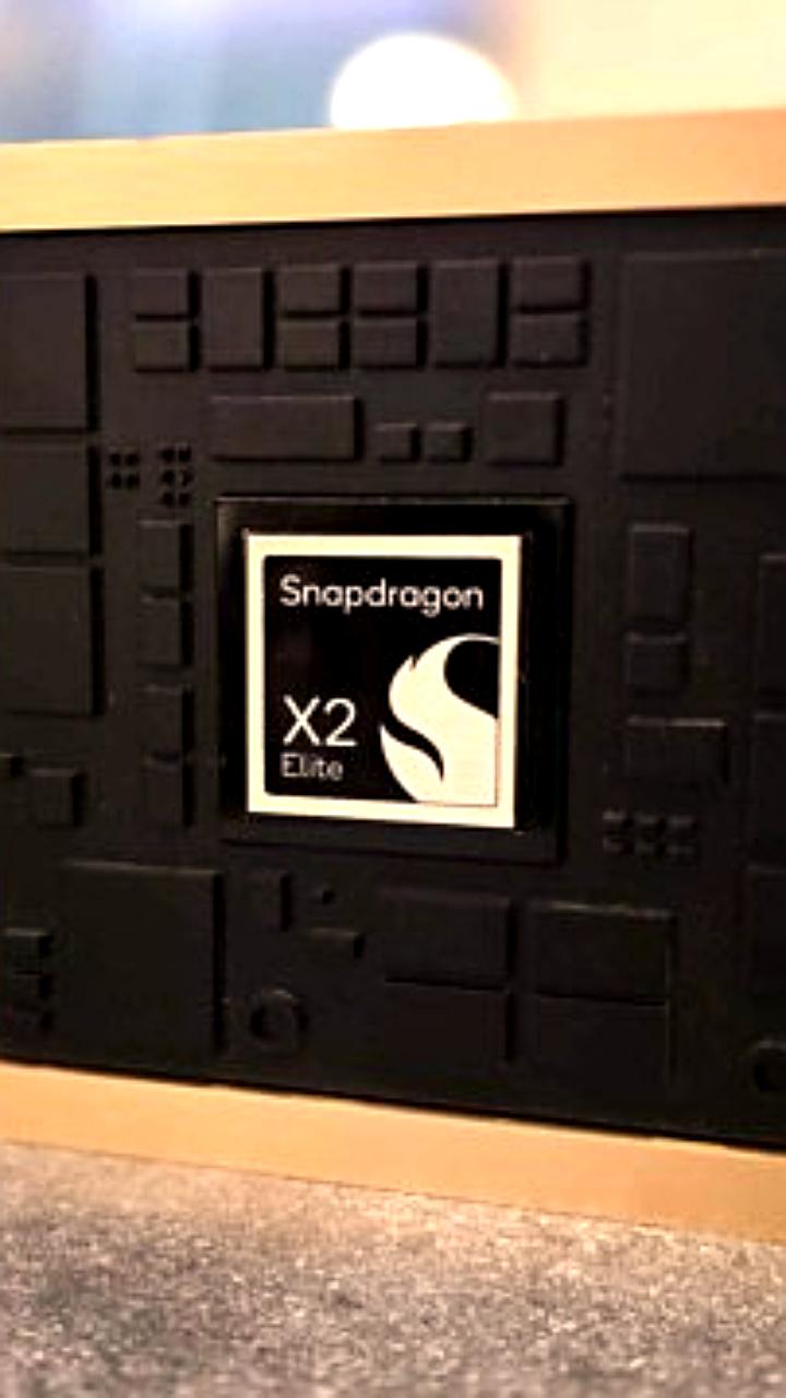 Сравнение производительности процессоров Apple M4 Max и Qualcomm Snapdragon X2 Elite Extreme в Cinebench 2024