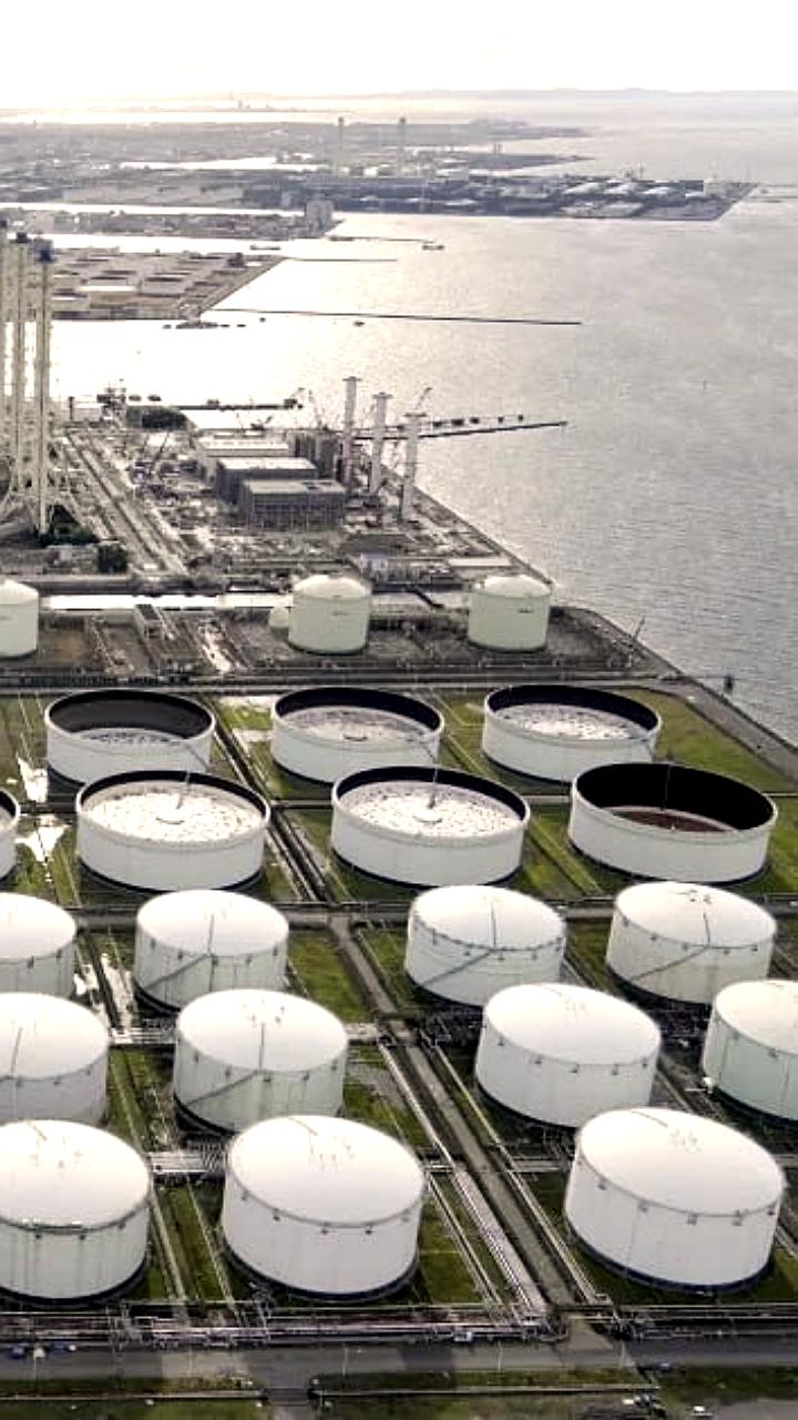 Запасы нефти в США увеличились на 1,79 млн баррелей
