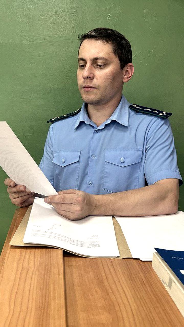 Прокуратура проводит прием граждан и проверяет исполнение законодательства в сфере ЖКХ в Абинском и Селивановском районах