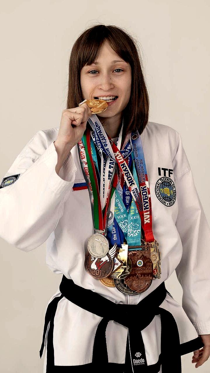 Российские спортсмены готовятся к чемпионатам мира по велотреку и тхэквондо