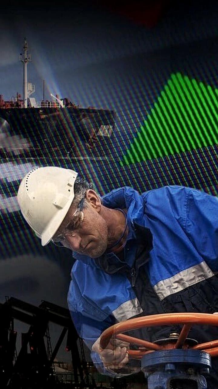 Ожидаемая цена нефти Urals в сентябре составит 56,82 доллара за баррель