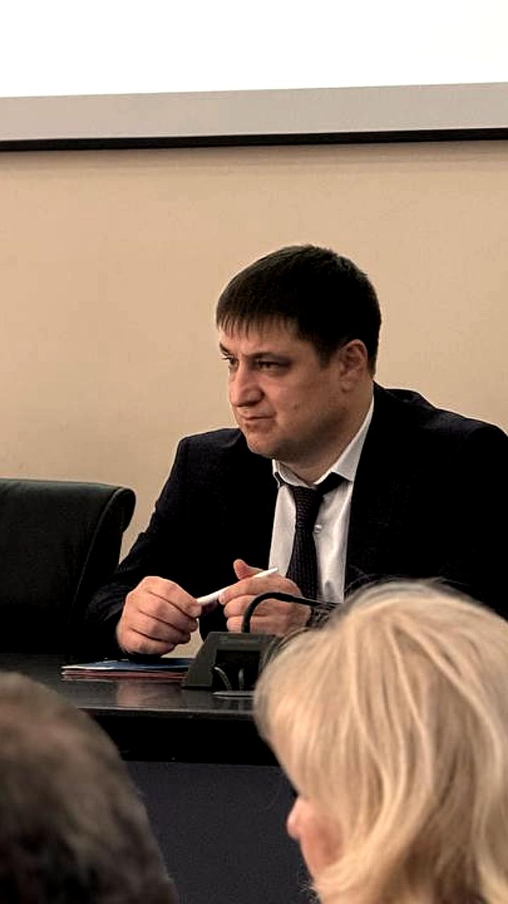 Заседание Регионального политсовета партии Единая Россия под руководством Сергея Меликова
