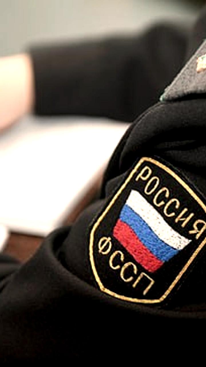 Суд взыскал ущерб с собственника за повреждение подъезда в Курганской области