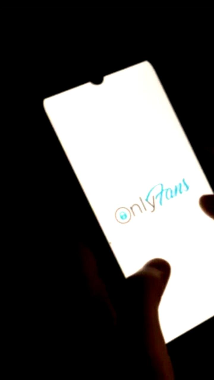 Украинские модели OnlyFans задолжали 384,7 млн грн налогов за 2020-2022 годы