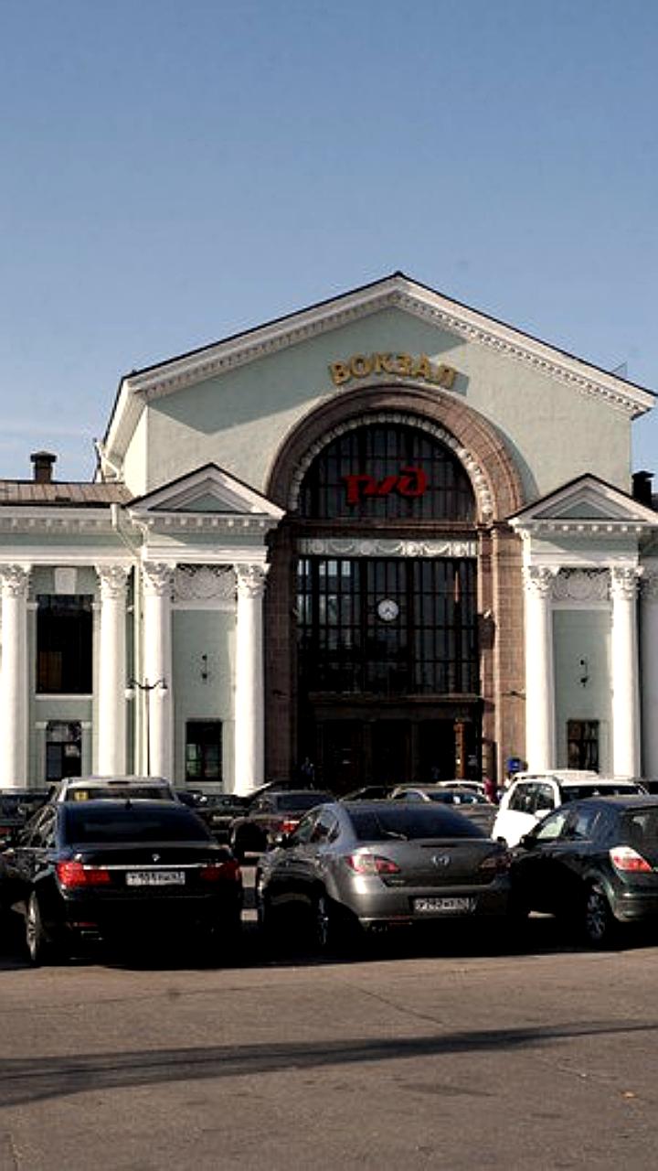 В Ленобласти планируют создать перехватывающие парковки для туристов