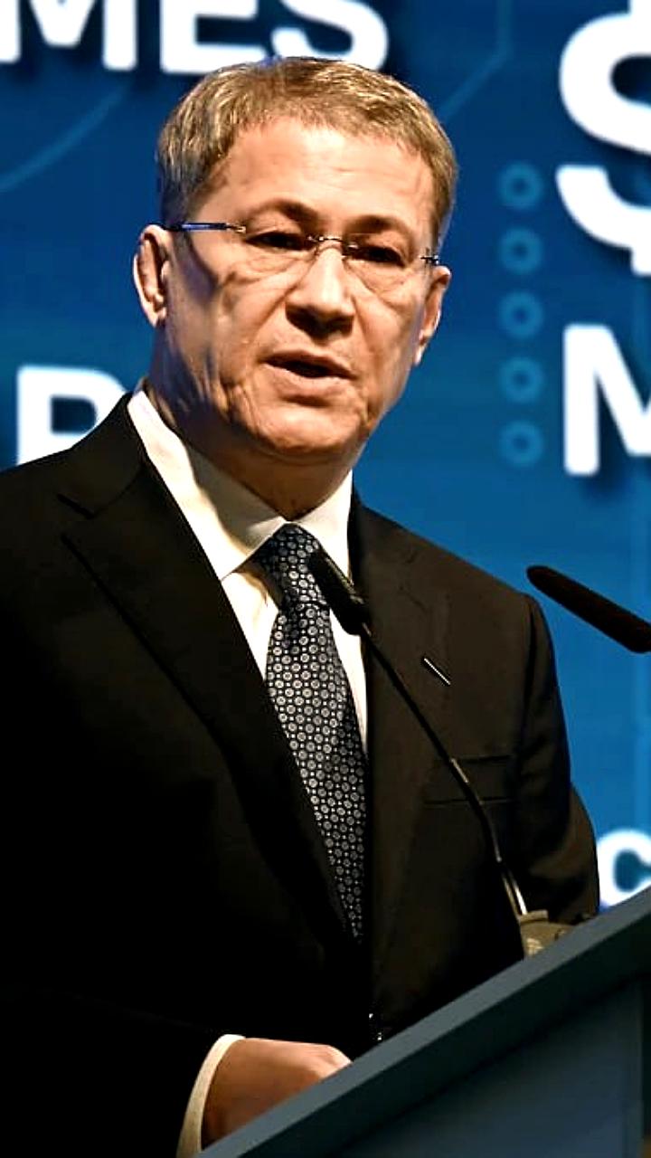 Радий Хабиров сохраняет стабильные позиции в рейтинге губернаторов с высоким влиянием