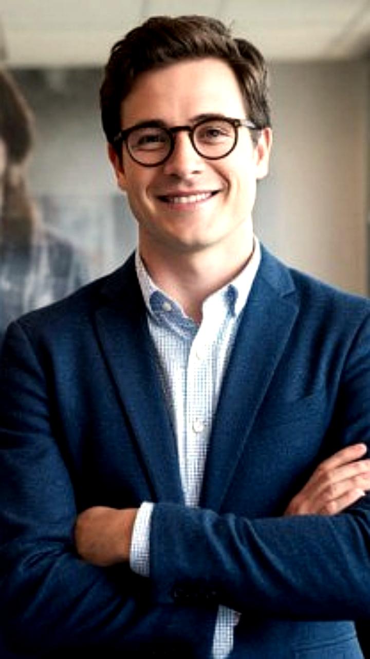 Роструд уточнил условия выплаты премий на испытательном сроке