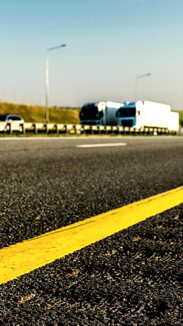 В России завершено нанесение 370 км шумовой разметки на трассе М 4 Дон