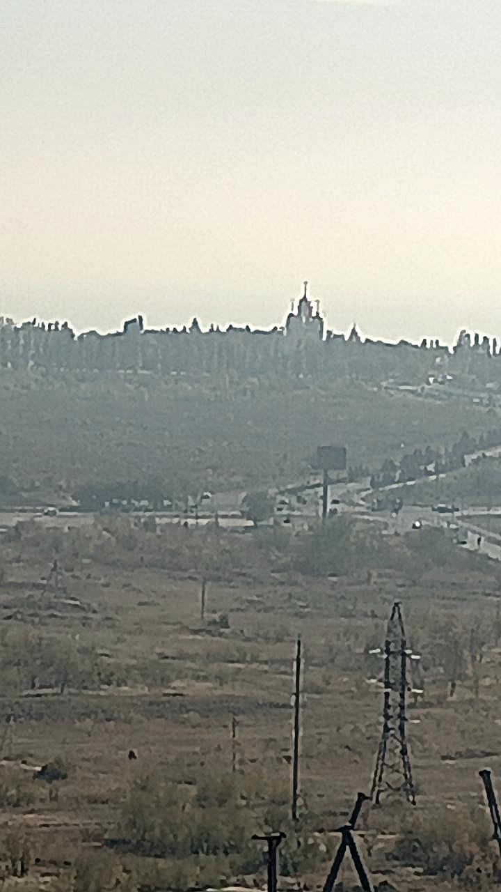 Запах гари и пластика беспокоит жителей Краснодарского края и Волгограда