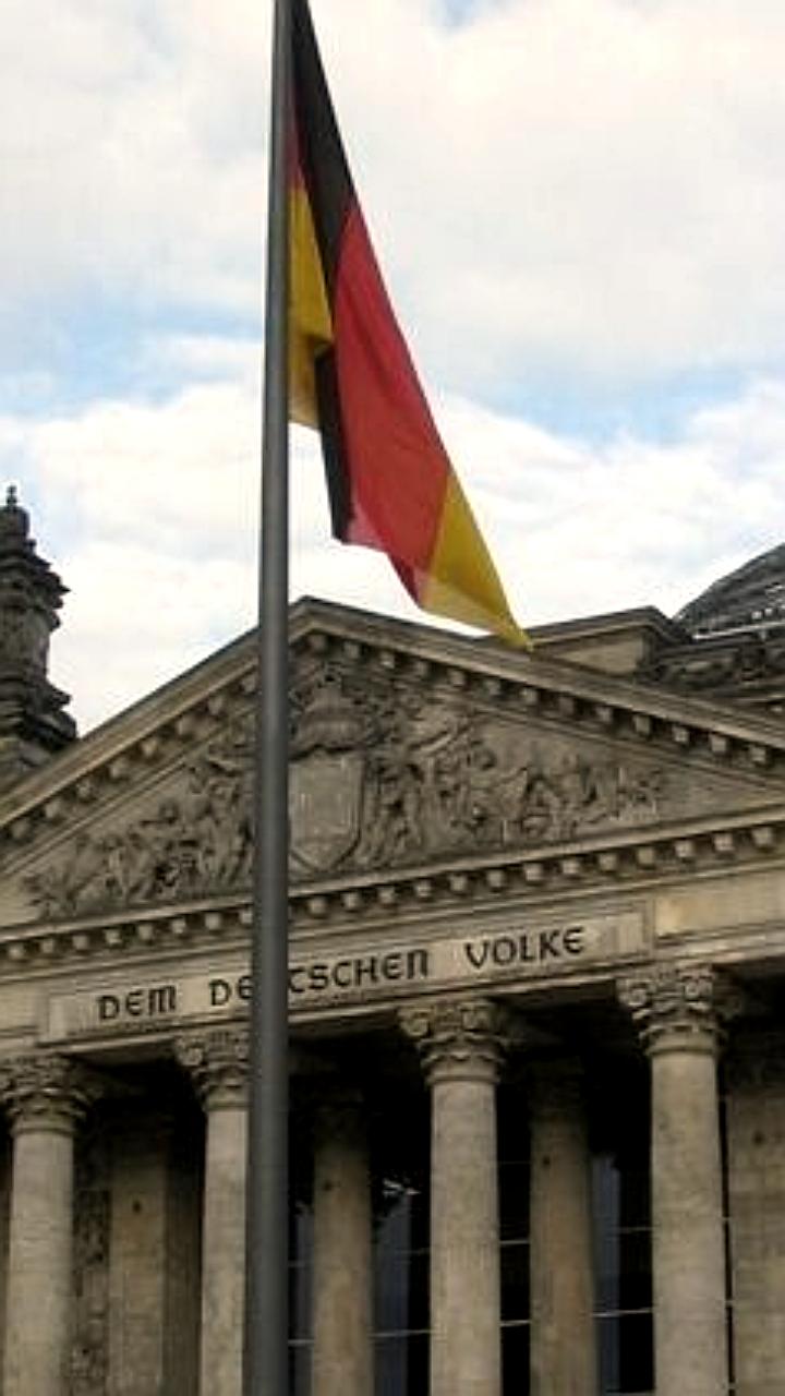 Бундестаг одобрил отмену ускоренной процедуры получения гражданства Германии