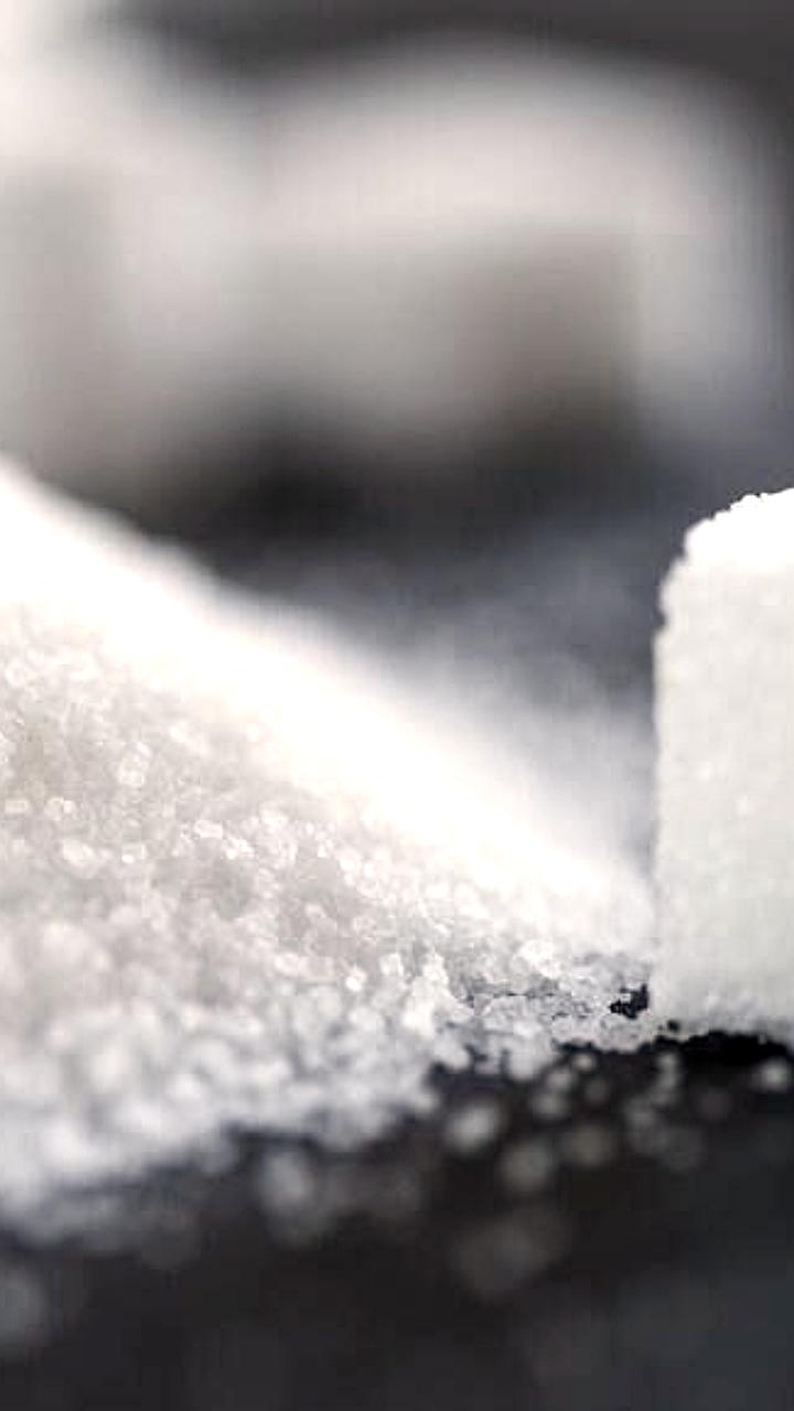 Казахстан увеличивает импорт сахара из России и экспорт в Узбекистан