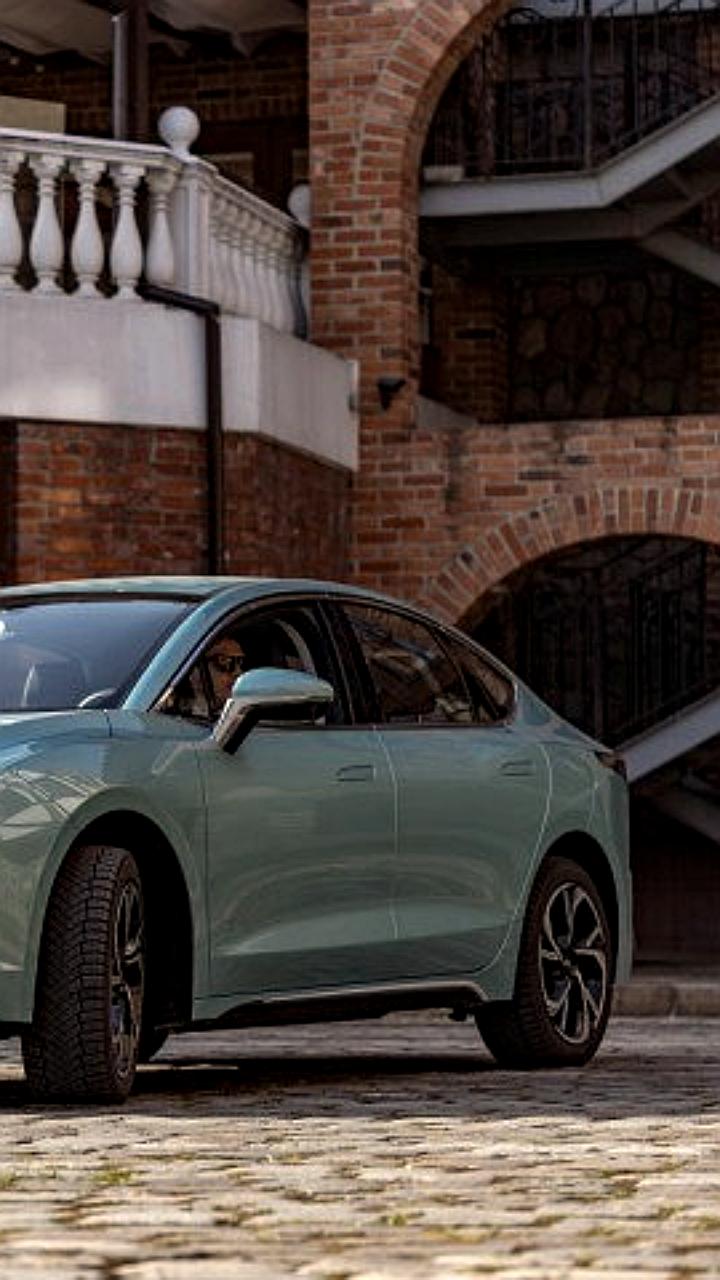 Амберавто А5 стал лидером продаж электромобилей в России в сентябре