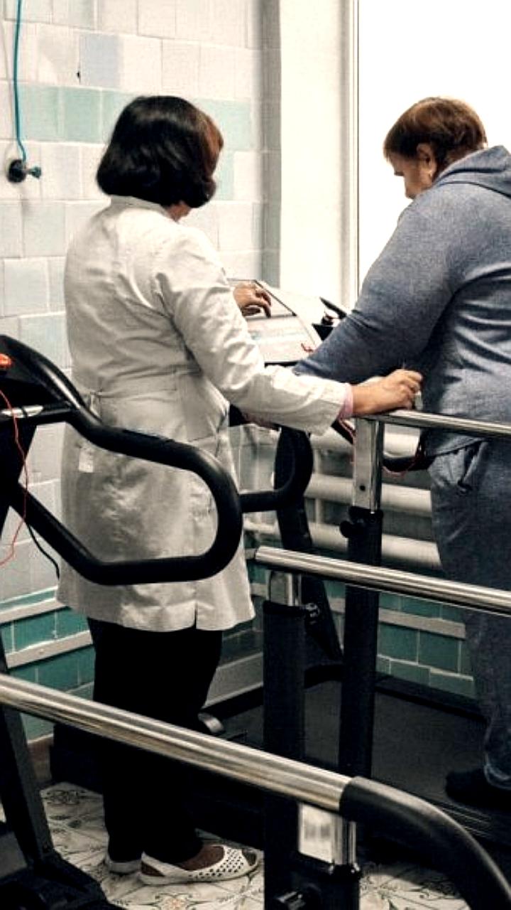 Курская больница получает новое оборудование для реабилитации пациентов после инсульта