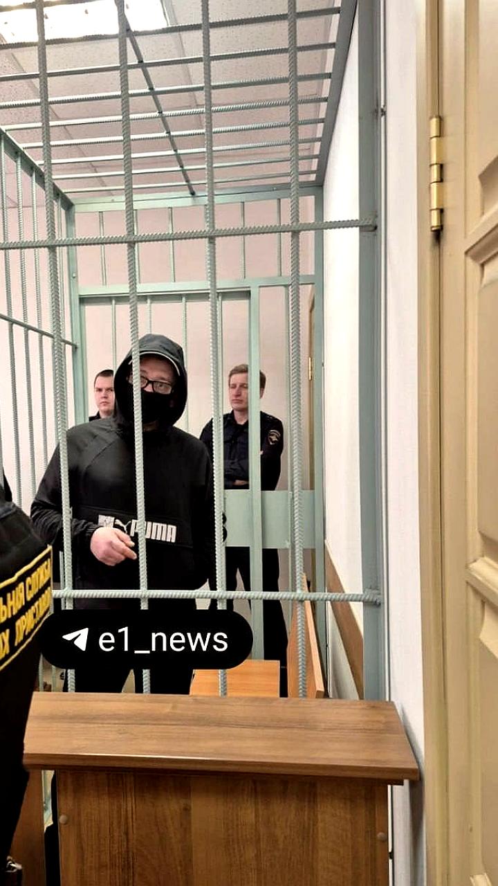 Суд оправдал Александра Алмазова по делу о доведении жены до самоубийства, но приговорил к 2,5 годам за пьяное вождение