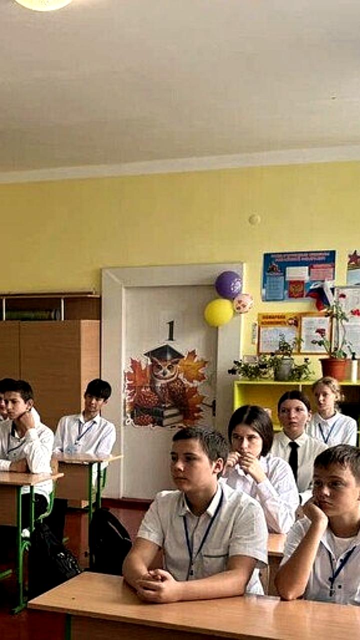 400 школьников ЛНР участвуют в проекте 'Херсонес' и отдыхают в Новороссийске