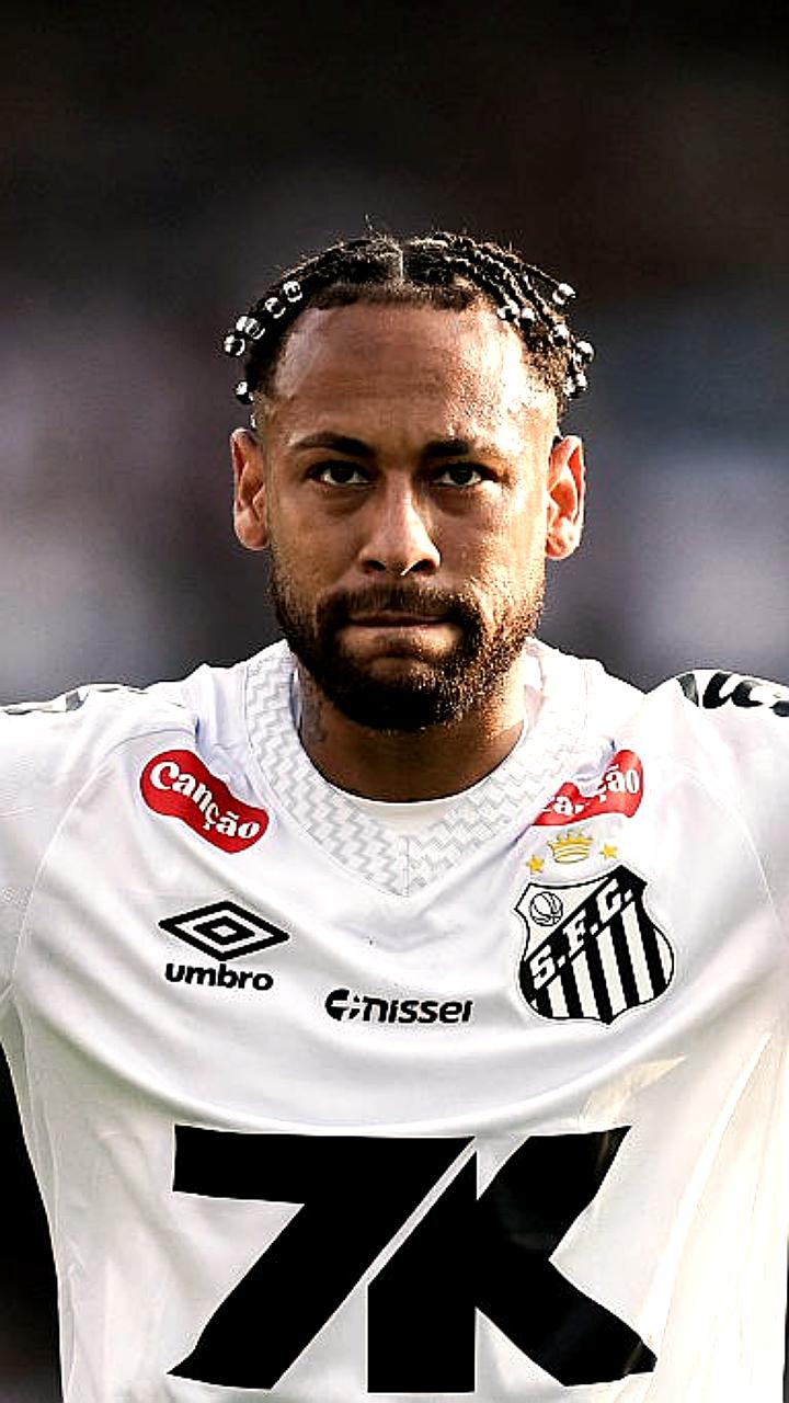 Неймар рассматривает возможность перехода в Интер Майами для воссоединения с Месси и Суаресом