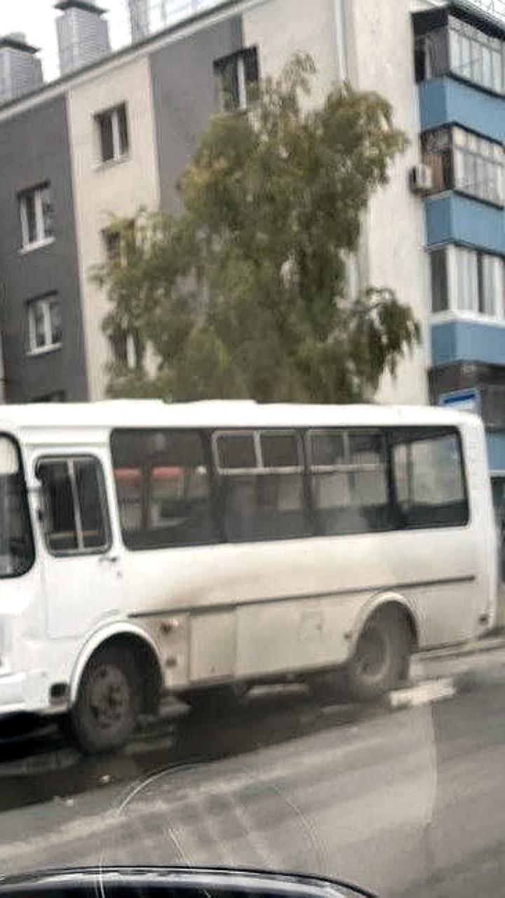 Авария автобуса в Белгороде: пострадали четыре человека