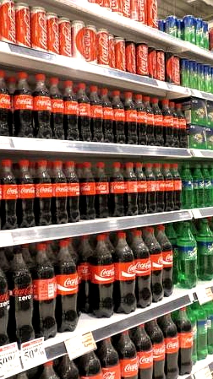 В России предложили запретить продажу сладкой газировки детям до 18 лет
