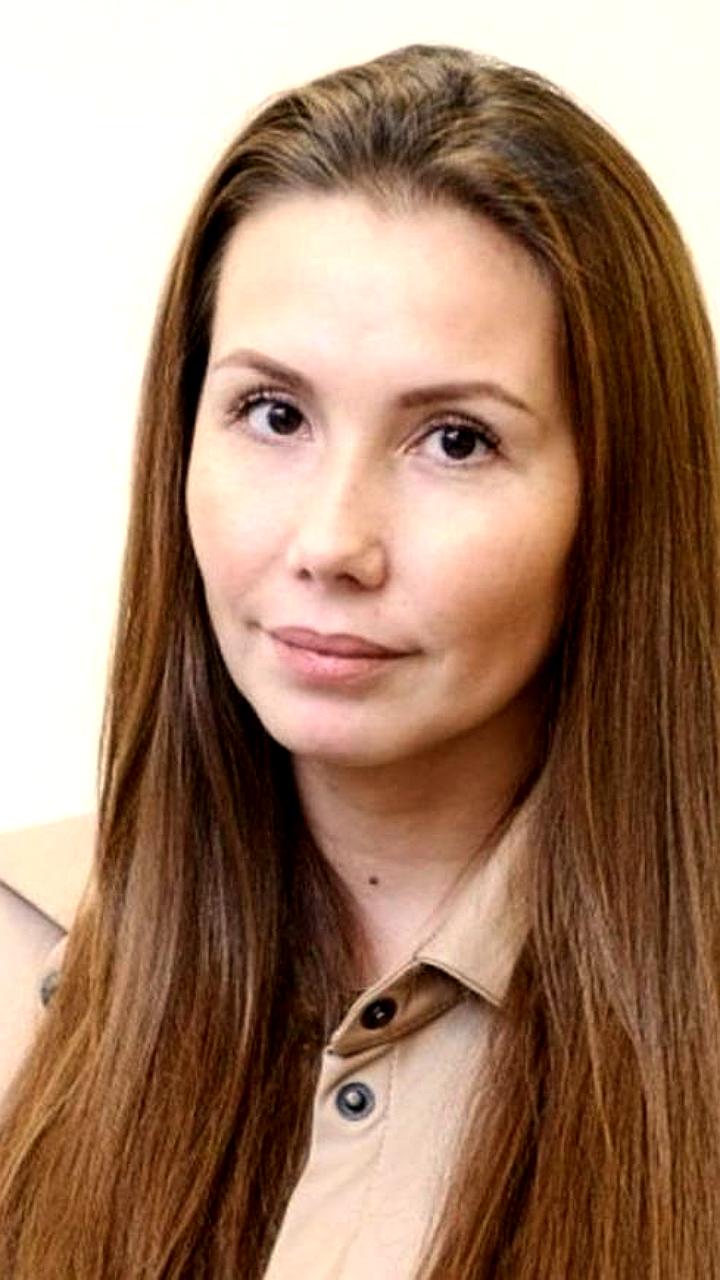 Юлия Хусаинова назначена руководителем по связям с правительством в сети магазинов Магнит