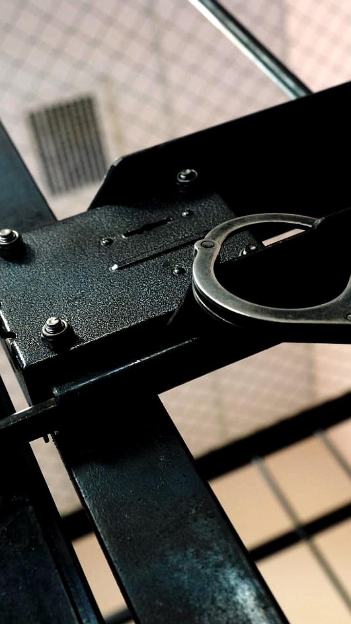 Суд арестовал двух обвиняемых в мошенничестве в Санкт-Петербурге